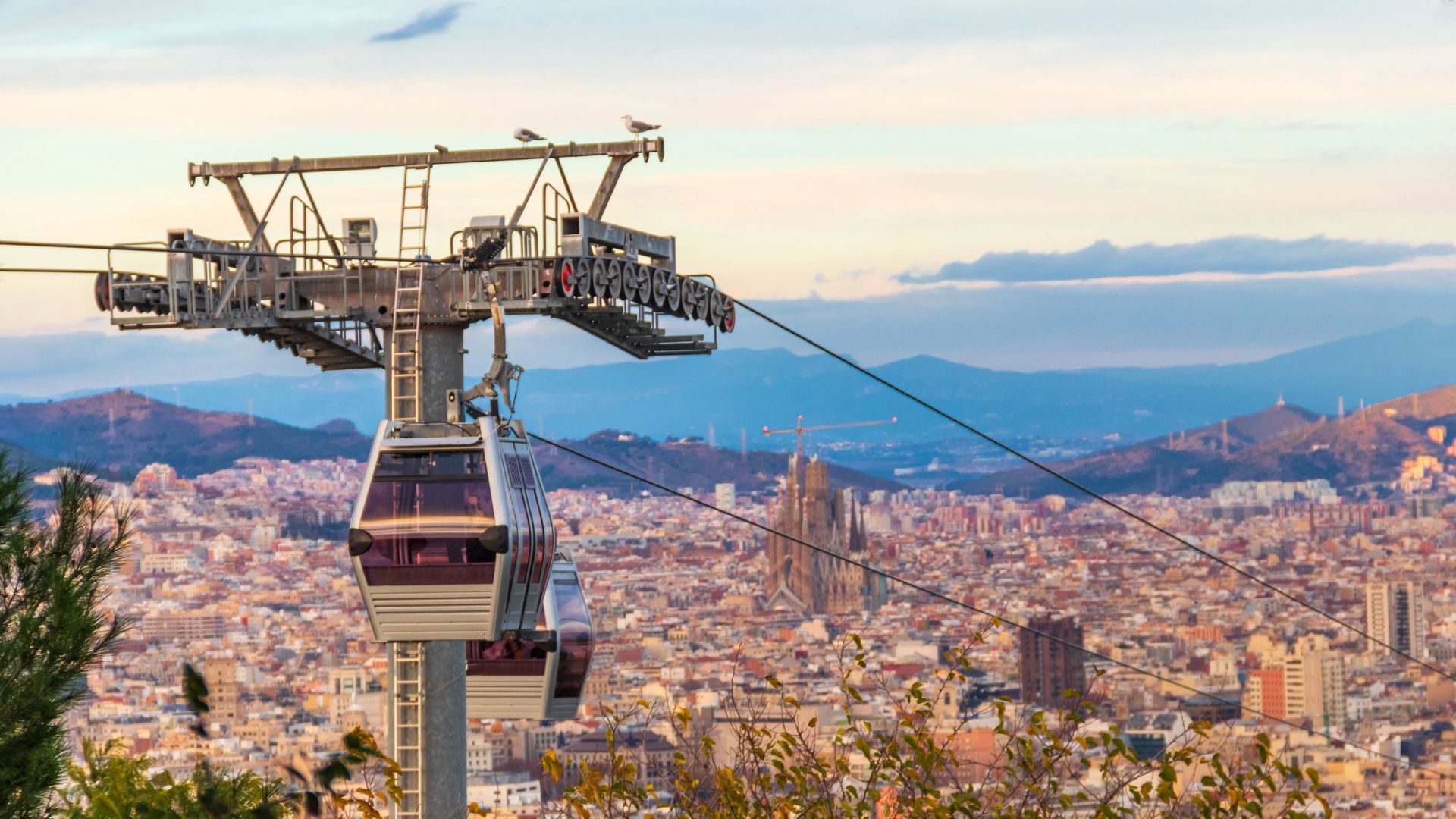 Montju c Cable Car Tickets Tours 2026 From 17 Barcelona 