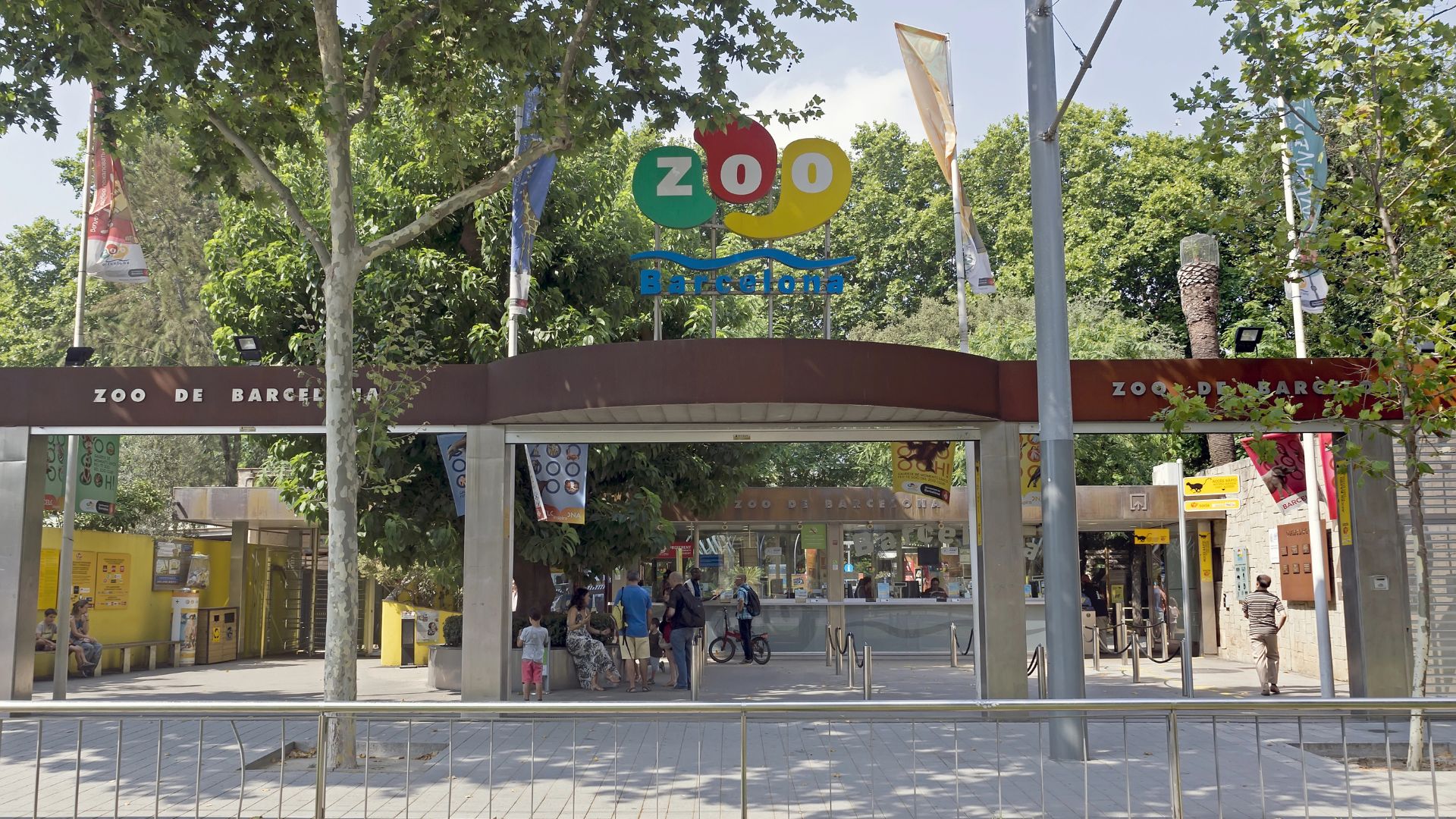 Entrance of Barcelona zoo